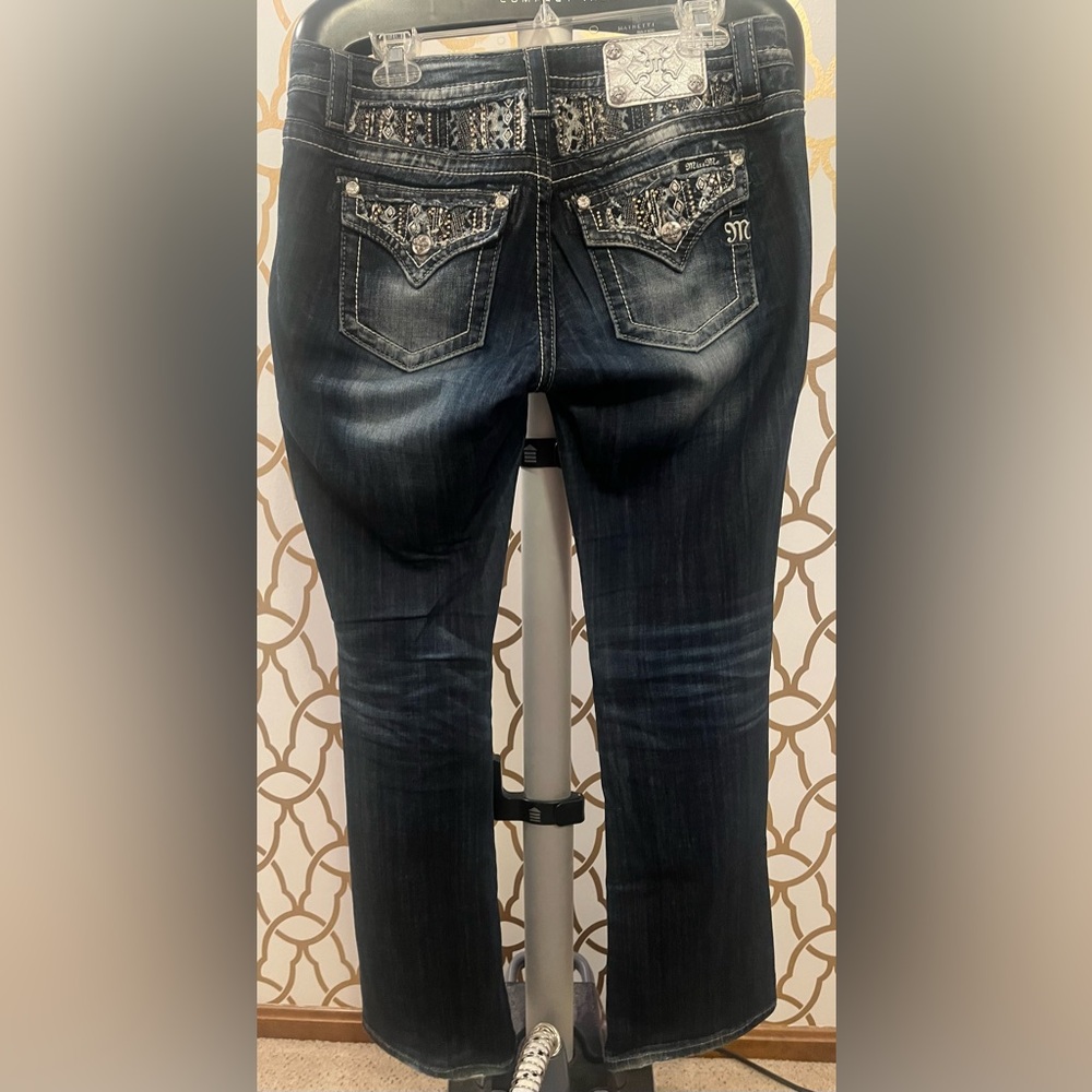 Miss Me Relaxed Boot Size 28 Inseam 34